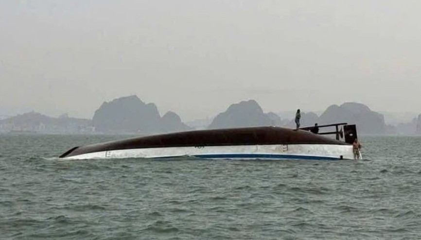 Tur teknesi alabora oldu, çoğu turist ve çocuk 34 kişi öldü