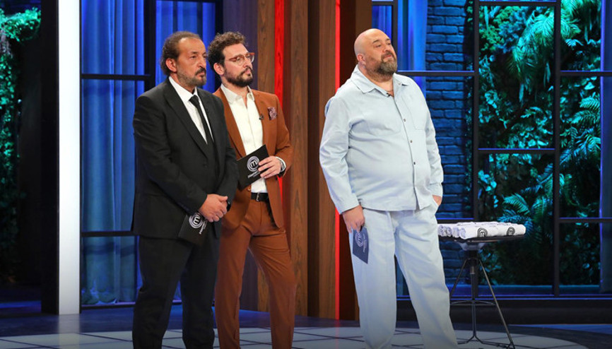MASTERCHEF 2025 ANA KADROYA GİREN YARIŞMACILAR İSİMLERİ | Dün akşam (19 Temmuz) MasterChef’te ana kadroya kim girdi, kim kazandı MasterChef ana kadroya giren 8. yarışmacı belli oldu MASTERCHEF 2025 ANA KADROYA GİREN YARIŞMACILAR İSİMLERİ | Dün akşam (19 Temmuz) MasterChef’te ana kadroya kim girdi, kim kazandı MasterChef ana kadroya giren 8. yarışmacı belli oldu