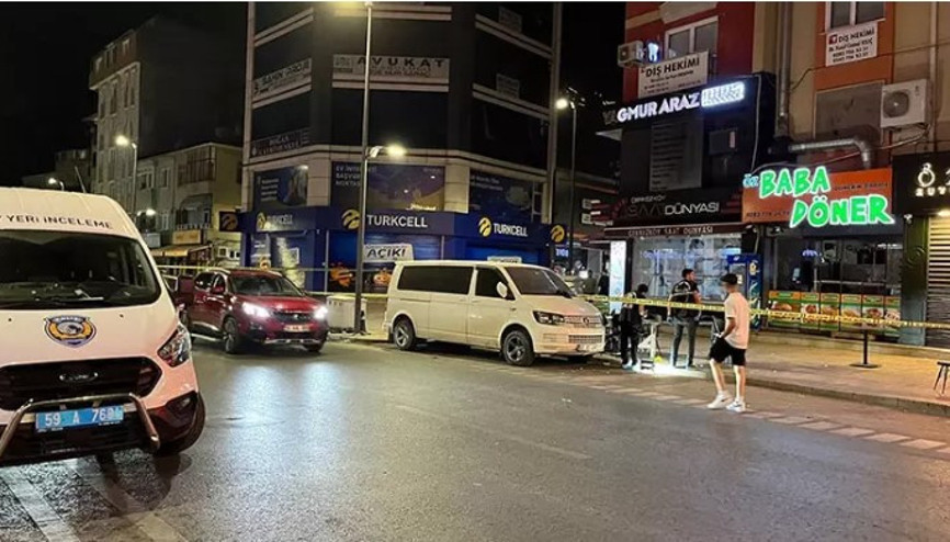 Kimliğini göstermek istemedi, bekçiyi göğsünden bıçakladı