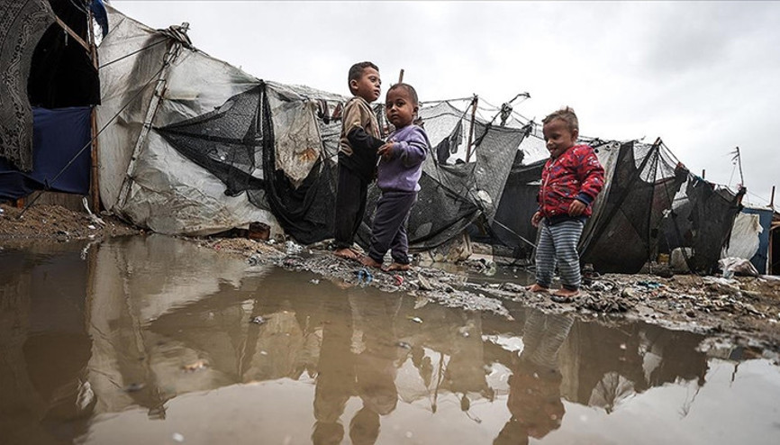 İsrail çadırlarda kalan Gazzelileri vurdu: 14 kişi hayatını kaybetti