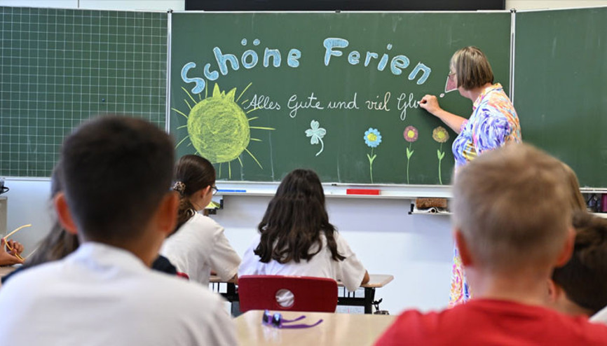 Veliler Birliğinden uzun tatile eleştiri