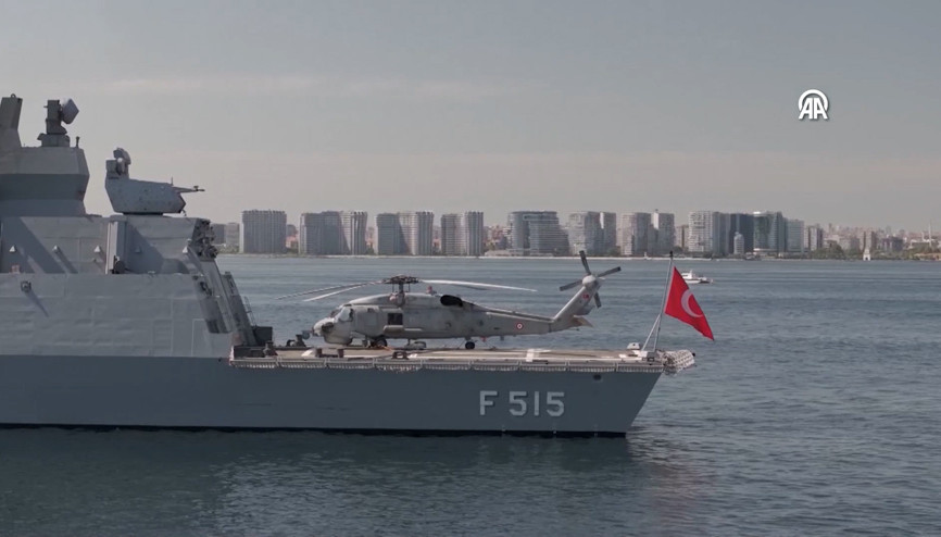 IDEF 2025te yerli savunma sanayisi araçlarıyla geçiş töreni yapıldı