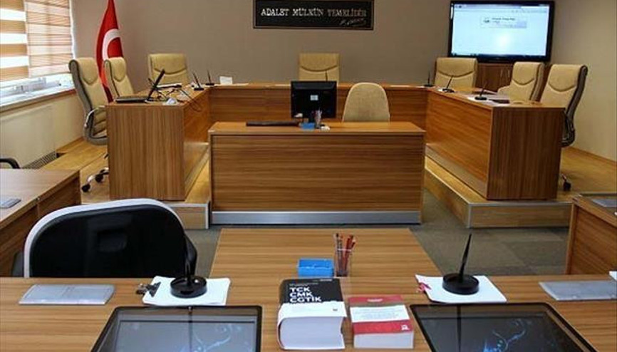 Zabıt katibi eşini aldattı deşifre oldu Zabıt katibi eşini aldattı deşifre oldu