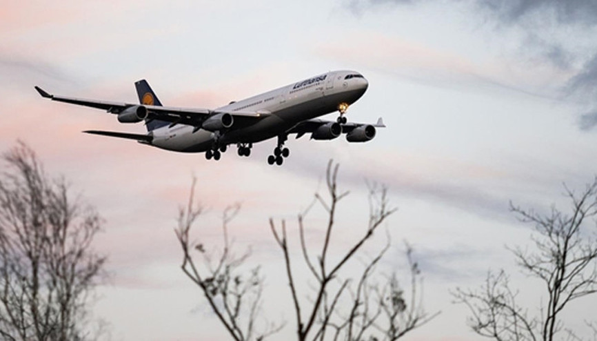 Rus yolcu uçağı düştü: 49 kişi hayatını kaybetti