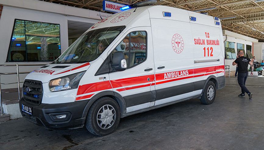 Etkili olan kavurucu sıcaklarla kentteki acil servislerde yoğunluk oluştu | Uzmanlar uyardı: Önlem almak için suya 1 çay kaşığı ekleyin Etkili olan kavurucu sıcaklarla kentteki acil servislerde yoğunluk oluştu | Uzmanlar uyardı: Önlem almak için suya 1 çay kaşığı ekleyin