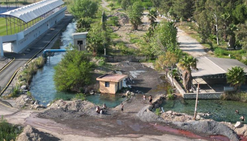 Aşırı sıcaklarda serinlemenin yöntemini buldular İçindeyken ayağım titriyor, durduramıyorum