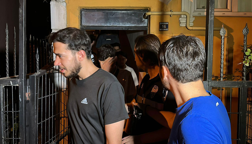 Edirne’de apartman dairesine kaçak göçmen operasyonu: 29 gözaltı