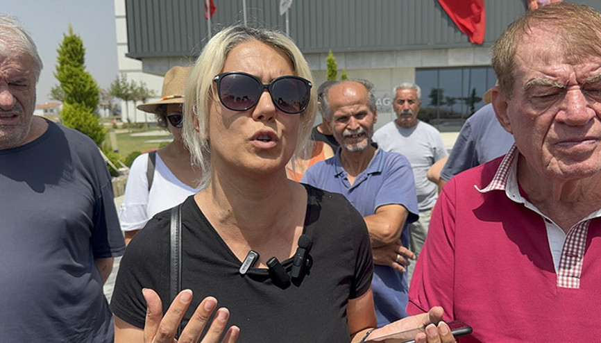 Büyükşehir belediyesi önünde su eylemi | İlçedeki yazlıkların yarısı boş kaldı