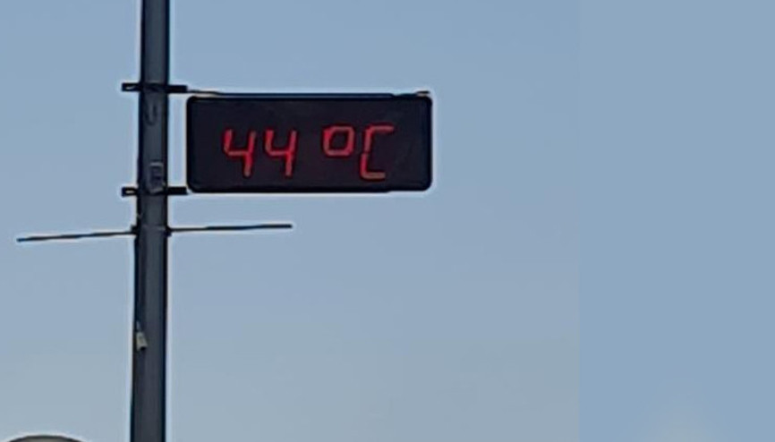 Hava sıcaklığı artmaya devam ediyor Termometreler 44 dereceyi gördü