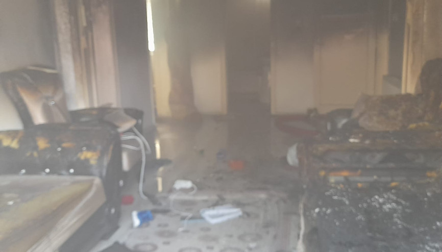 Evde yangın çıktı;  anne ve 3 çocuğu hastanelik oldu