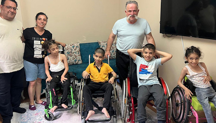 Kapıkule’de takılan 4 engelli aracı, 11 gün sonra teslim edildi Kapıkule’de takılan 4 engelli aracı, 11 gün sonra teslim edildi