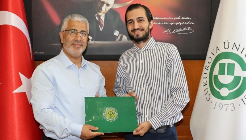 1,5 Adana ödüle doymuyor