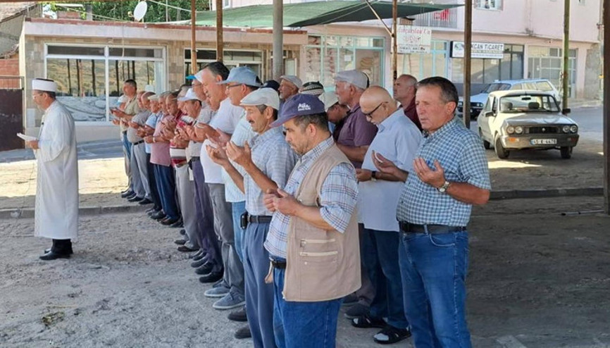 Manisa Selendide 3 gün süren yağmur duası