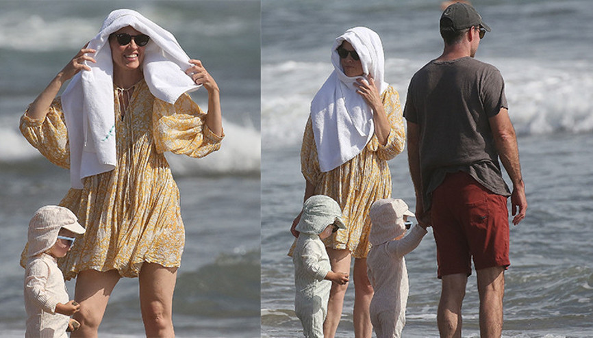 Yıllarca hasta babasına baktı… 48 yaşında anne olabildi… Mucize ikizlerinin yüzünü ilk kez gösterdi Yıllarca hasta babasına baktı… 48 yaşında anne olabildi… Mucize ikizlerinin yüzünü ilk kez gösterdi