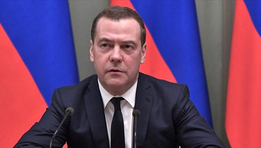 Medvedev Trumpa yanıt verdi: Rusyanın haklı olduğu anlamına gelir