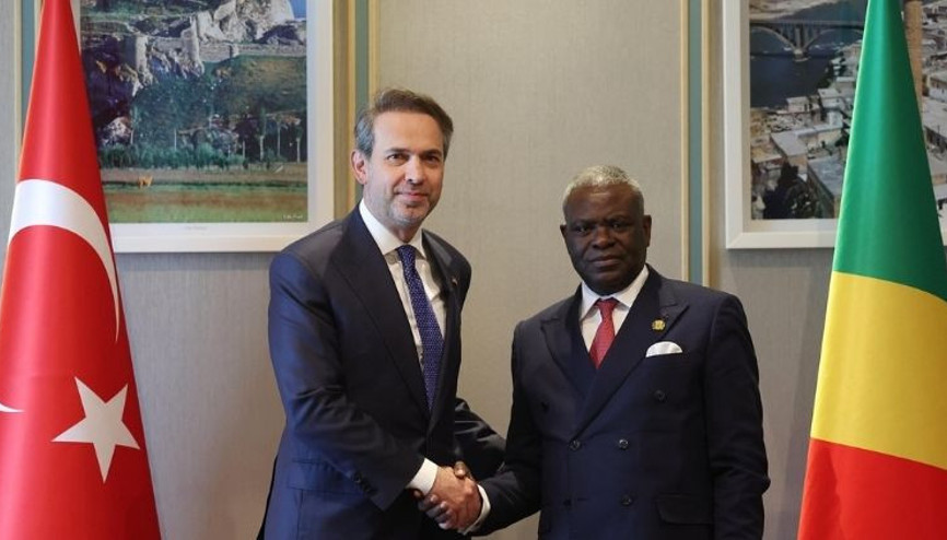 Bakan Bayraktar, Kongo Başbakanı Makosso ile görüştü