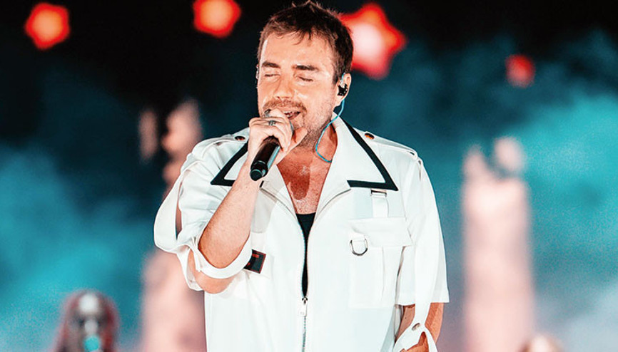 Murat Dalkılıç Nevşehirde konser verdi Dünyanın en güzel korosu