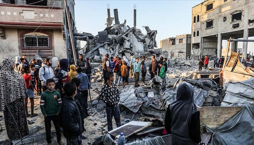 Gazzede yardım skandalı: Küflü ekmek çıktı