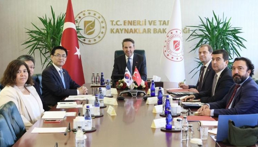 Bakan Bayraktar, 4 ülkenin Ankara büyükelçilerini kabul etti