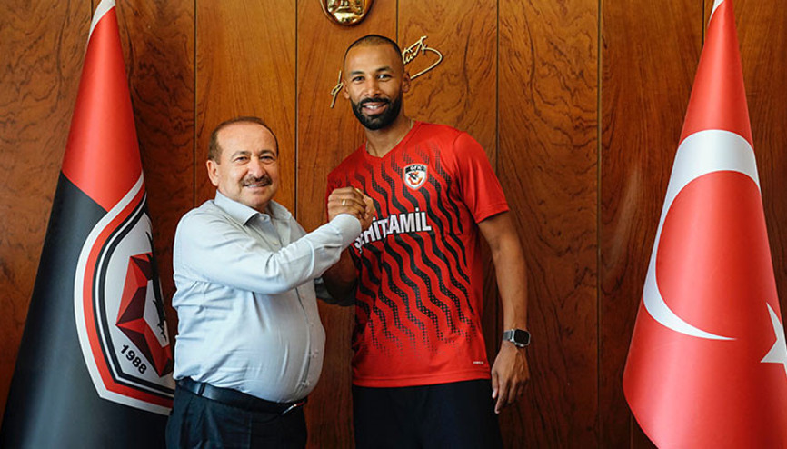 Gaziantep FK, Nazım Sangareyi kadrosuna kattı