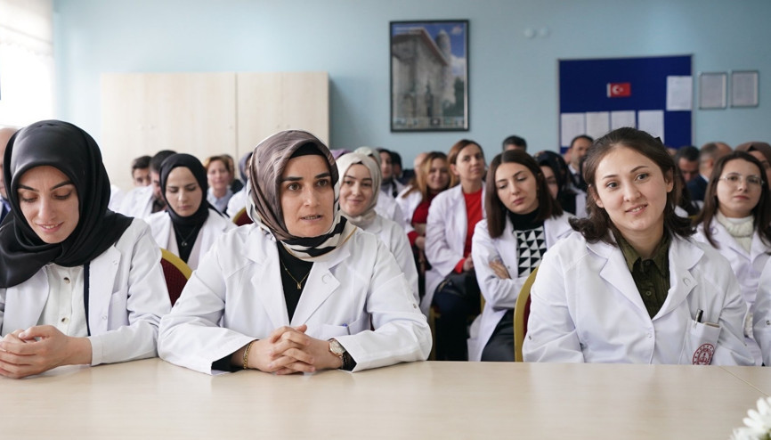 İL DIŞI MAZETERE BAĞLI YER DEĞİŞTİRME 2. BAŞVURU EKRANI MEB | Öğretmenlerin iller arası mazerete bağlı yer değiştirme başvurusu ne zaman, nasıl yapılır MEBden atanamayanlara ikinci imkan 2025 yaz tatili öğretmen ataması başvuru takvimi
