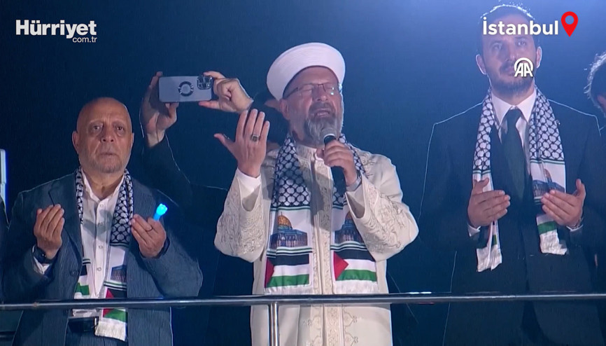 Diyanet İşleri Başkanı Ali Erbaş Gazzeye Umut Ol yürüyüşünde dua etti