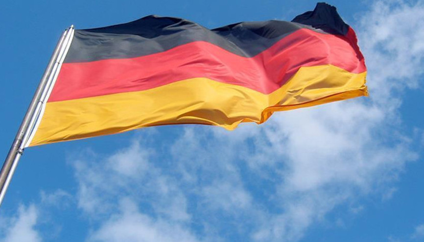 AfD rekor kırdı: Almanyada birinci parti oldu