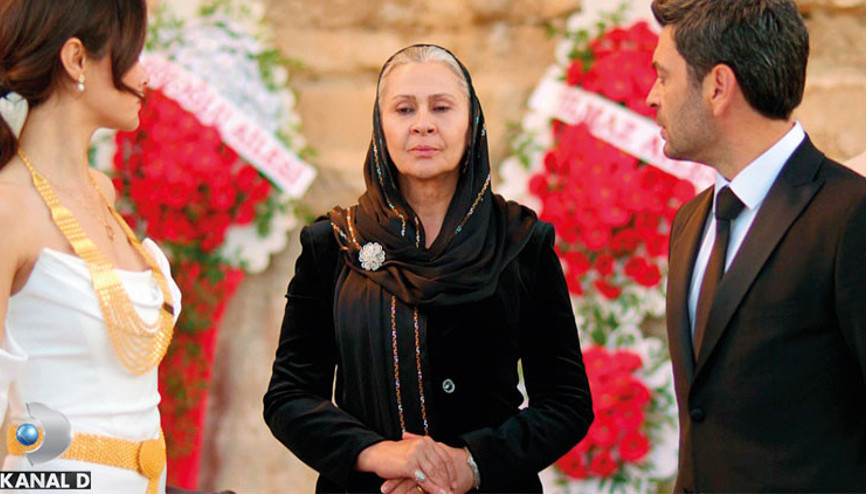 Uzak Şehirin Aliye Ronasından itiraflar: Sadakat nasıl gülsün