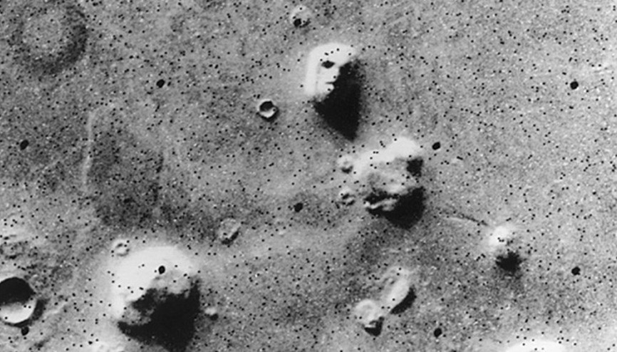 Görenler gözlerine inanamıyordu Kesin uzaylılar yapmıştır dediler, gizem 45 yıl sonra aydınlandı