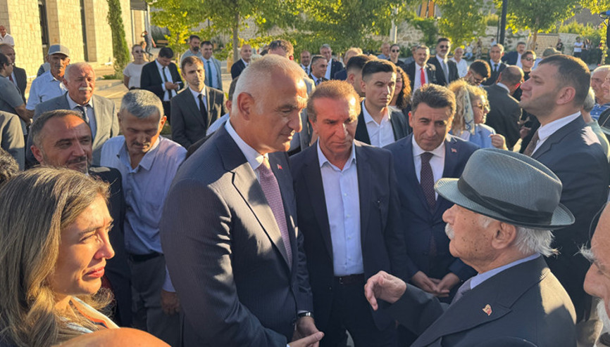 Bakan Ersoy, Tuncelide Sorpiyan Hasan Hüseyin Cem ve Kültür Evi’ni ziyaret etti