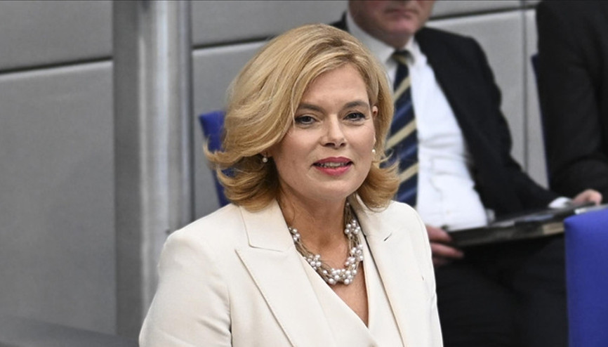 Klöckner’e aşırı sağcılara yakınlaşma suçlaması