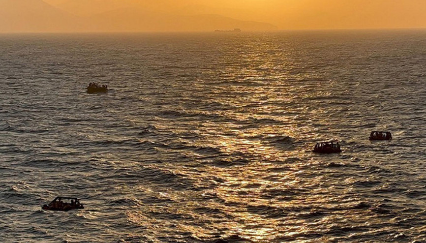 Yunanistan unsurlarınca Türk karasularına geri itilen 20si çocuk 86 kaçak göçmen kurtarıldı