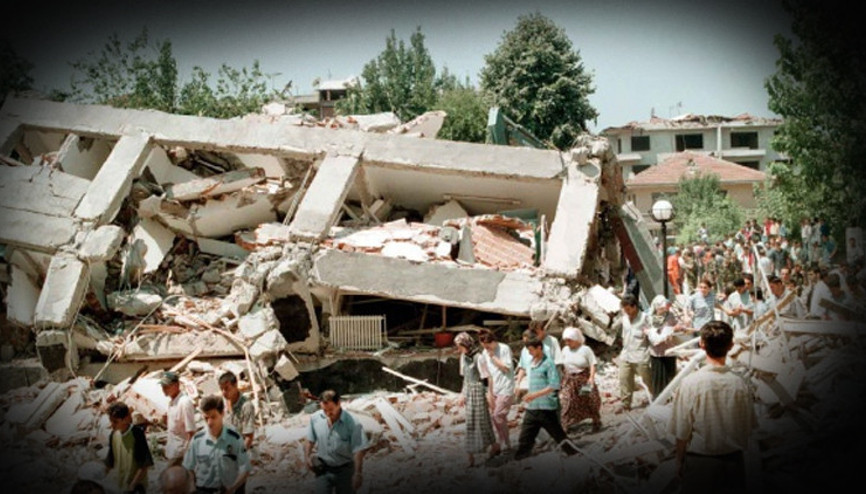 Siyasilerden 17 Ağustos Marmara Depremi paylaşımları