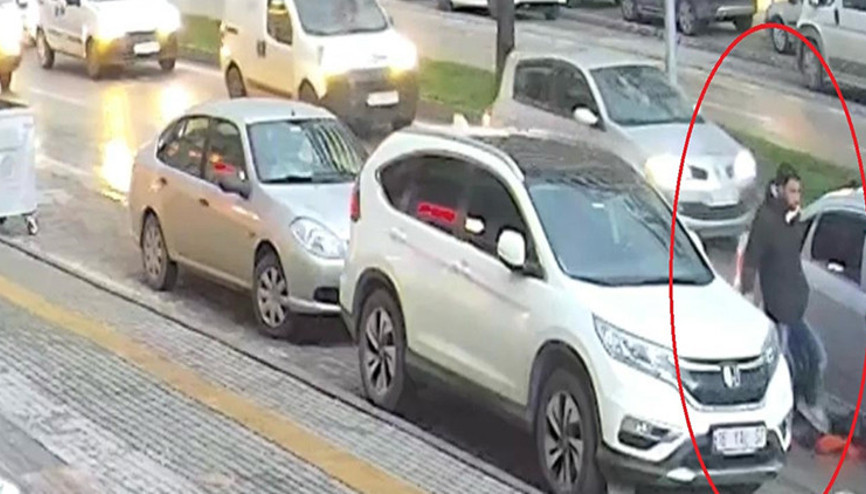 Mont uyuşturucu sanıklarını ele verdi: Duruşma salonunda giydirilerek belirlendi Mont uyuşturucu sanıklarını ele verdi: Duruşma salonunda giydirilerek belirlendi