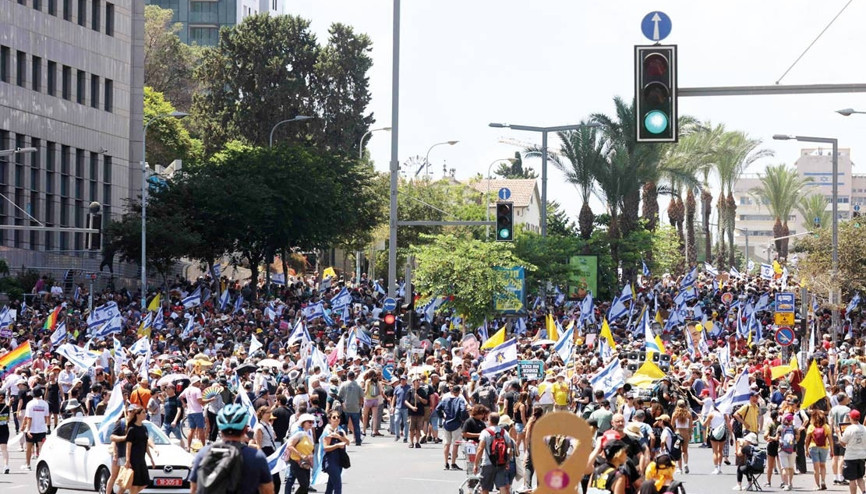 İsrail’de hayat durdu… İşyerlerinde grev meydanlarda protesto İsrail’de hayat durdu… İşyerlerinde grev meydanlarda protesto