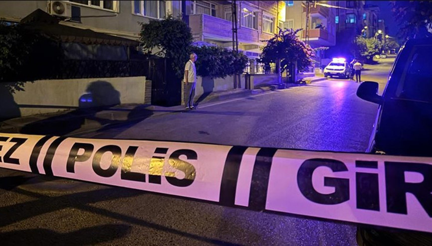Ümraniye’de sokak ortasında eşini satırla öldürdü: 2 gözaltı