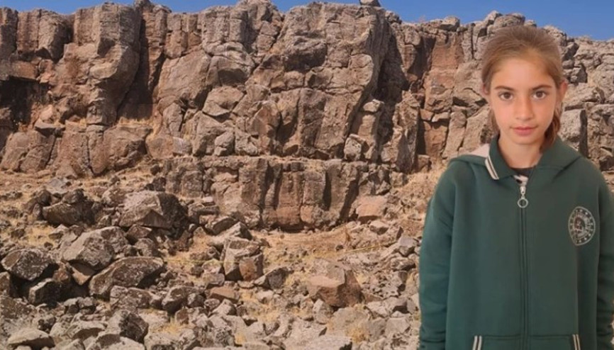 Mardin’de kayalıklardan düştüğü iddia edilen 12 yaşındaki Zeynep, hayatını kaybetti Mardin’de kayalıklardan düştüğü iddia edilen 12 yaşındaki Zeynep, hayatını kaybetti