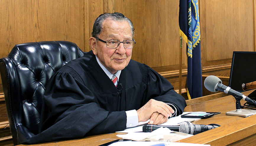 Dünyanın en merhametli yargıcı Frank Caprio hayatını kaybetti