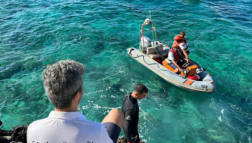Mucize gibi kurtuluş... İHA ile yerleri tespit edildi: Muğlada batan tekneden kaybolan 2 çocuk bulundu