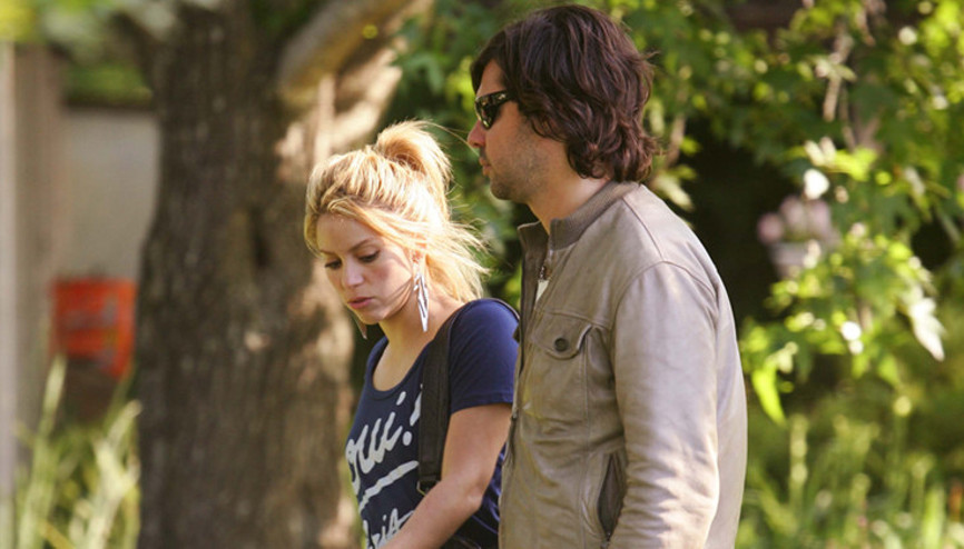 11 yıllık yuvasını ihanet dağıtmıştı.... Eski sevgilisiyle yeniden buluştu... Küllenen aşka taze nefes verdiler... 11 yıllık yuvasını ihanet dağıtmıştı.... Eski sevgilisiyle yeniden buluştu... Küllenen aşka taze nefes verdiler...