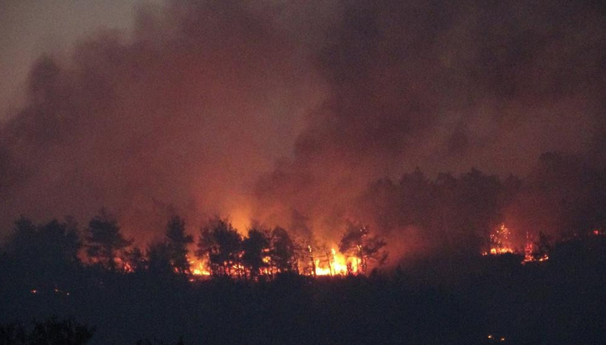 Çanakkale’deki orman yangını Büyük ölçüde kontrol altına alındı Çanakkale’deki orman yangını Büyük ölçüde kontrol altına alındı