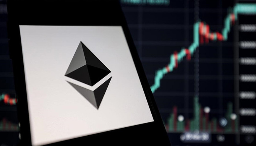 Ethereum rekor seviyeden döndü