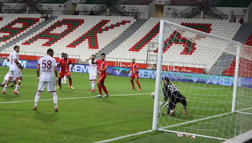 Amed Sportif Faaliyetler, Özbelsan Sivassporu 4 golle yendi