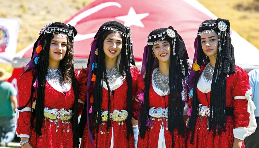 Erdoğan ve Bahçeli gidiyor… Kabine Ahlat’ta toplanıyor