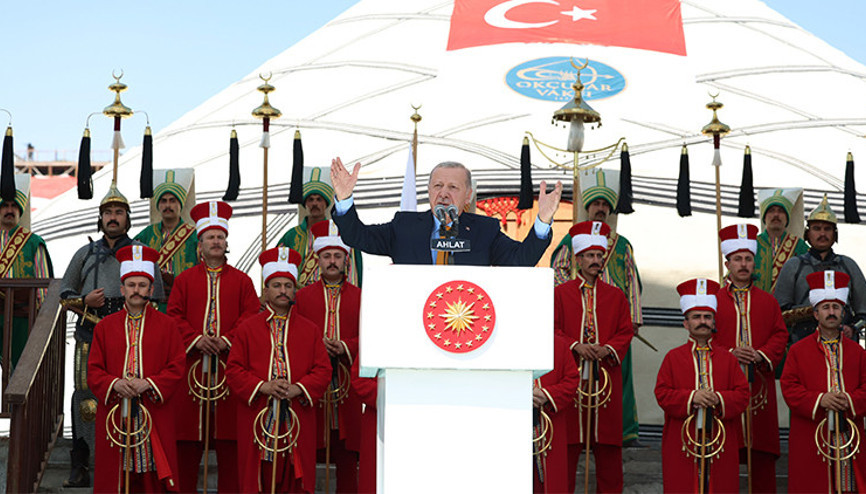 Cumhurbaşkanı Erdoğandan önemli açıklamalar: Ahlat Kızılelmanın anahtarıdır