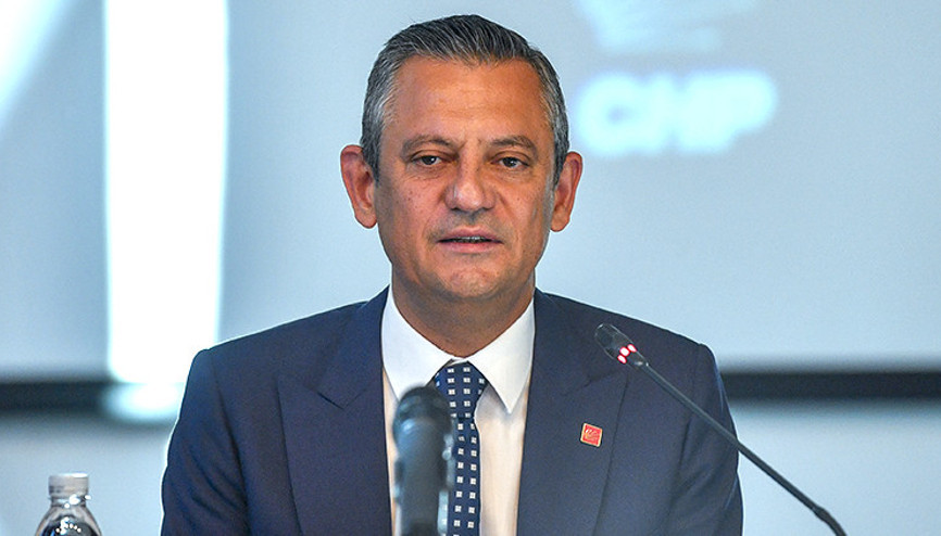 CHP Genel Başkanı Özgür Özel, Malazgirt Zaferinin 954. yıl dönümünü kutladı