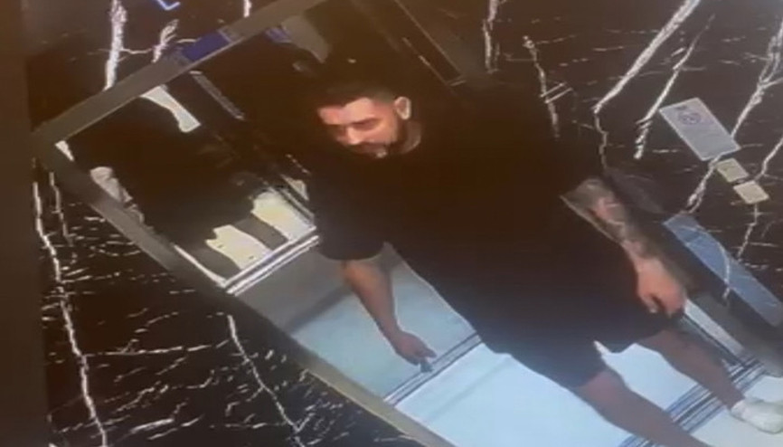 Rus yüzücünün oteldeki görüntüleri ortaya çıktı Rus yüzücünün oteldeki görüntüleri ortaya çıktı