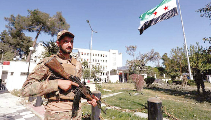 İsrail, Suriye’de kışlayı vurdu… 6 can kaybı