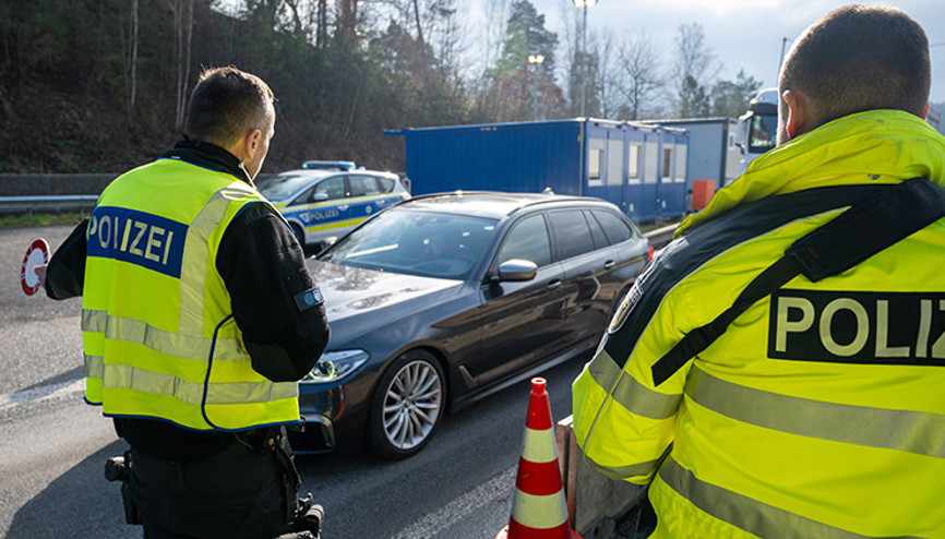 Almanya’da sınır kontrolleri