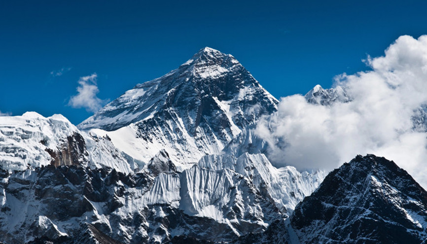 Everest’e dronlu temizlik